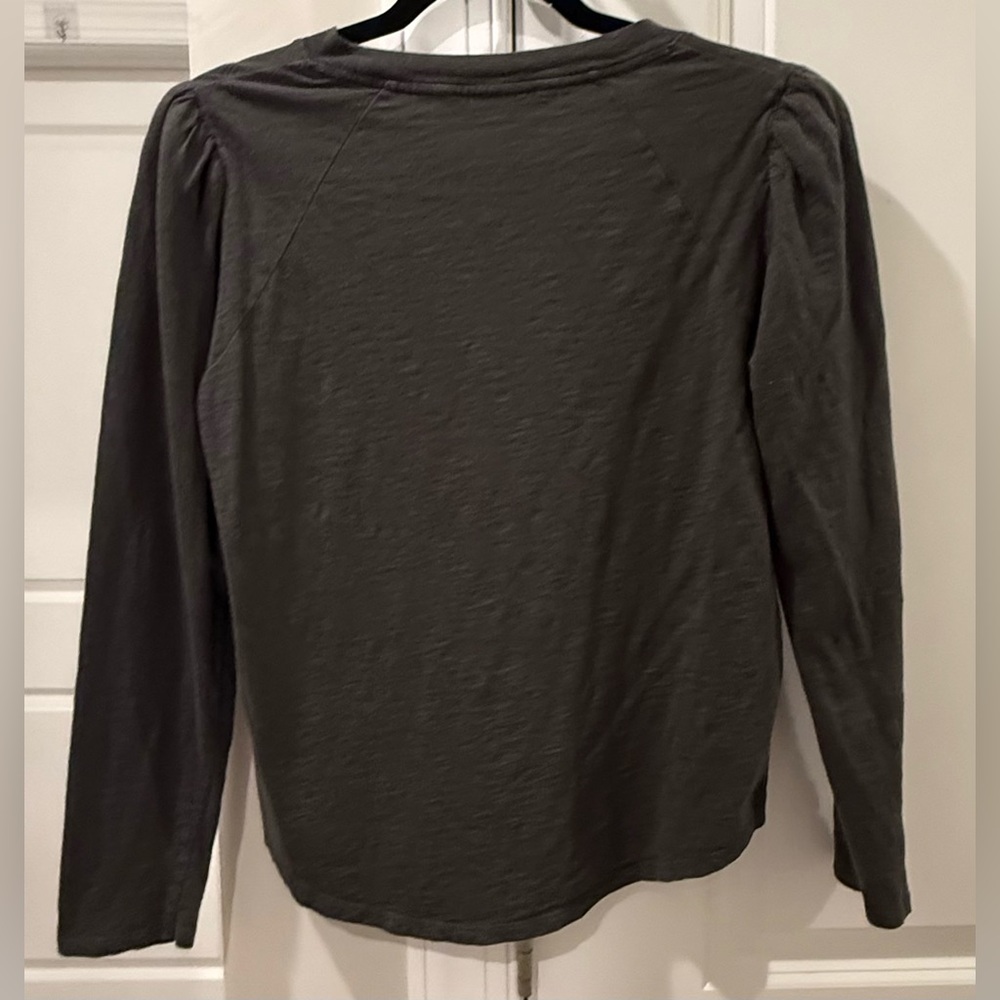 VERONICA BEARD Gray Charcoal Mason Baseball Tee - Size Medium - Picture 15 of 16